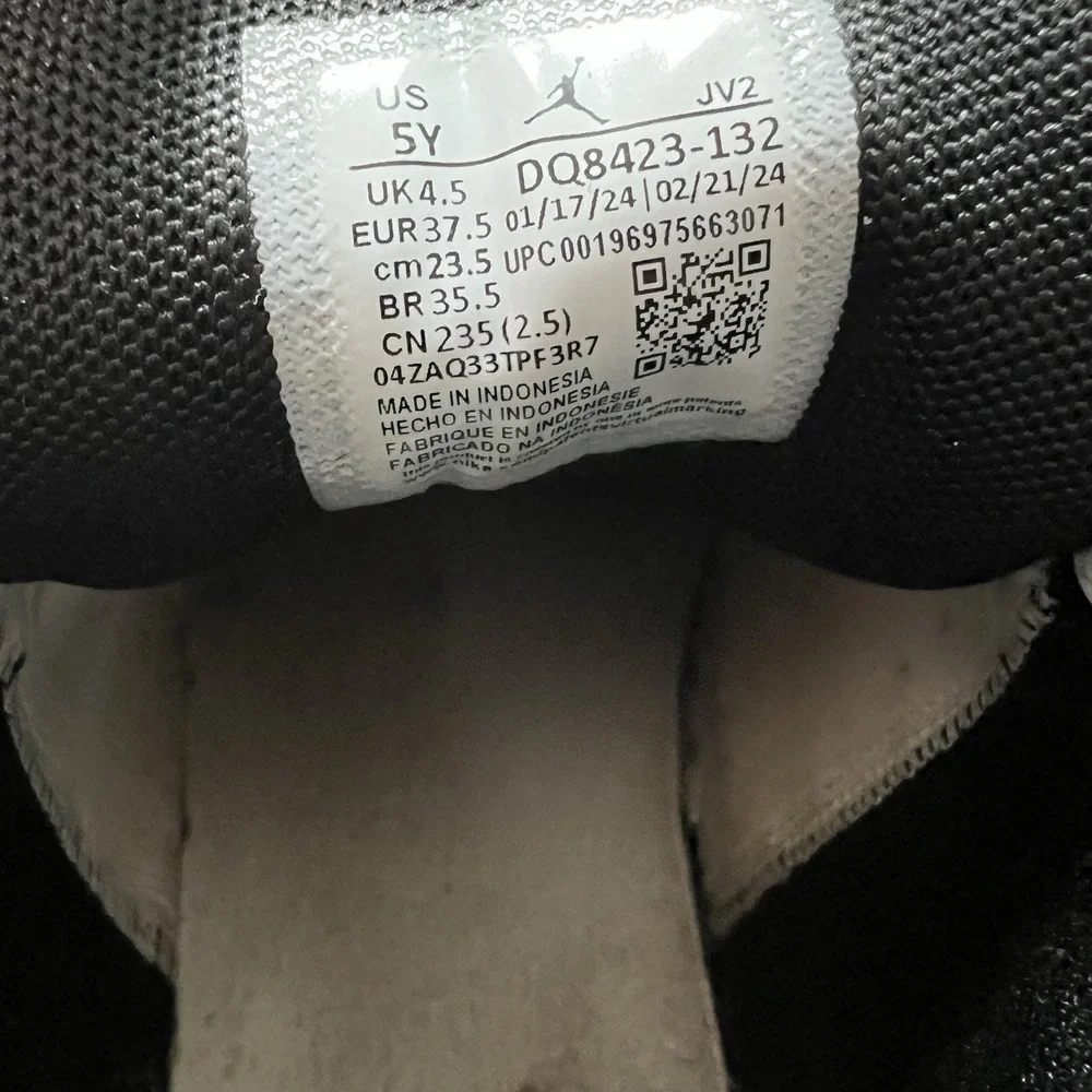 Nike Air Jordan 1 Mid GS White/Black Leather Mid Top Sneaker US 5Y DQ8423-132